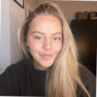 Holly Hirst