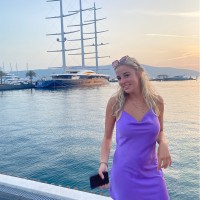 Julia Van Rennes