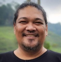 Wein F. Anggiat