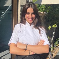 Esra TOPAL