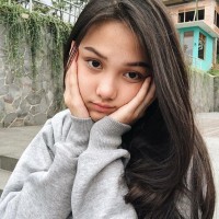 Gadis Muda Nona Manja