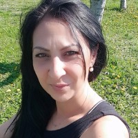 Reyna Stavreva