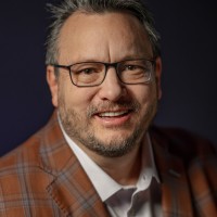 Gordon Thompson