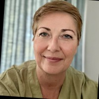 Christiane Hess