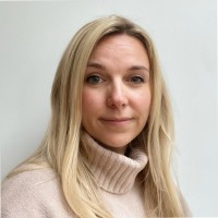 Steph Bates