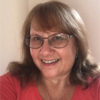 Julie Saunders