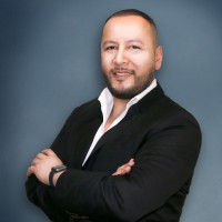 Roberto Julian Mora