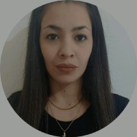 Solange Flores