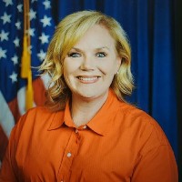 Tina Cecil