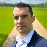 Tomasz K.
