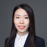 Yi H.