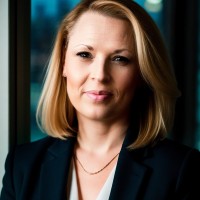 Emma Carr MA, BSc, MCIPD