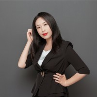 Niki Li
