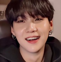 Nini V
