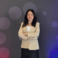 Arzu Özel