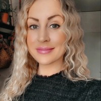 Linda Falk