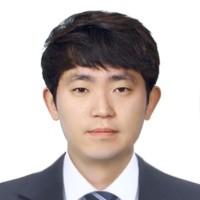 김동일