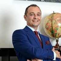 Dr Andy Ellul