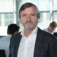 mr Hans-Robert van der Doe MRICS