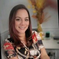 Yessenia Folch