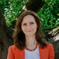 Nina Kharlamova