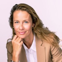 Nadine S.