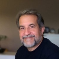 Carlos Caravaca