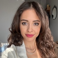 Sabrina F.