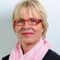 Leny Hoezen