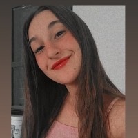 Agustina Bueno