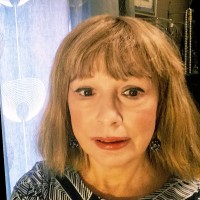 Yvonne Lyons