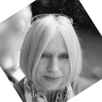 Lorraine Andrews