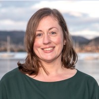 Jennifer Jones-Travers