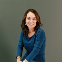 Susana Alvarez Davis