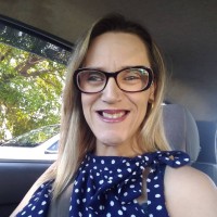 Simone Carolina Lopes de Farias