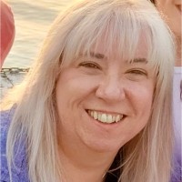 Lois Stapleton