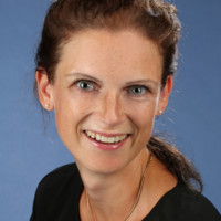 Dr. Sonani Mindt
