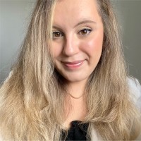 Özlem Cekic