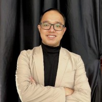 Eric Yogi