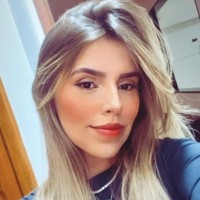 Laura Deschamps