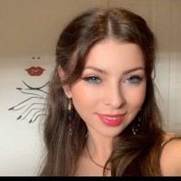 Abbey Holmes