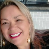 Aline M. Araujo Bernardes