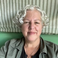 Kim Foley Mackinnon