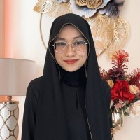 Nur Layli Khayandari