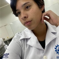 Júlia Pereira