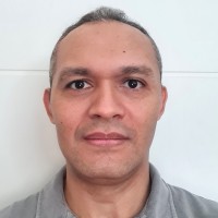 Mauro Cruz