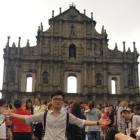 黄尔微