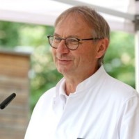 Dr. Armin Grübl