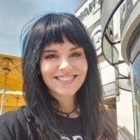 Stephanie Yurt