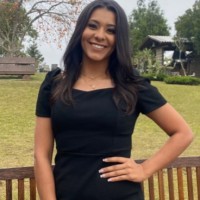 Julya Roberta Kades Flexa